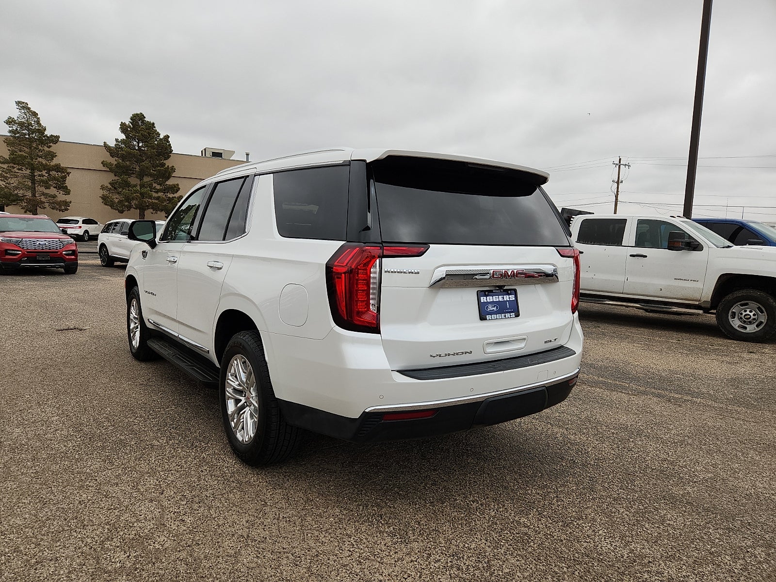 2022 GMC Yukon SLT
