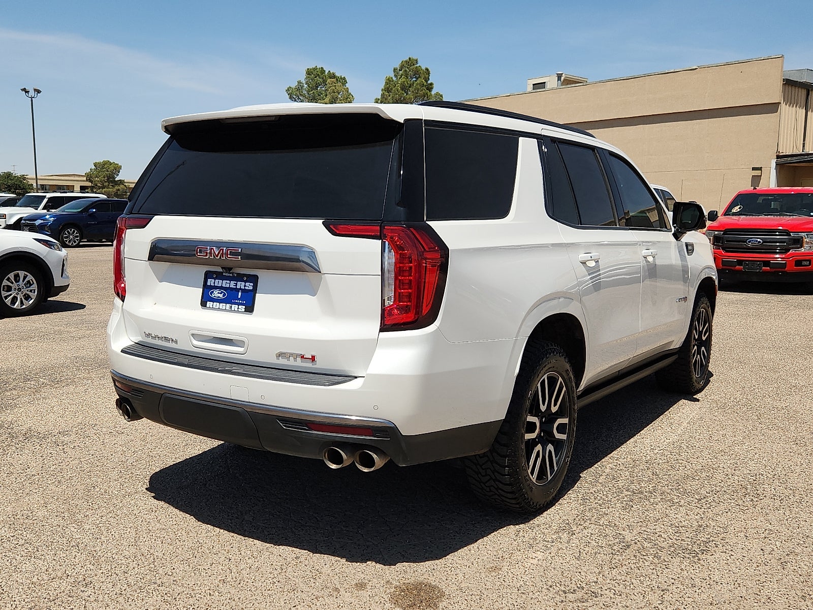 2024 GMC Yukon AT4