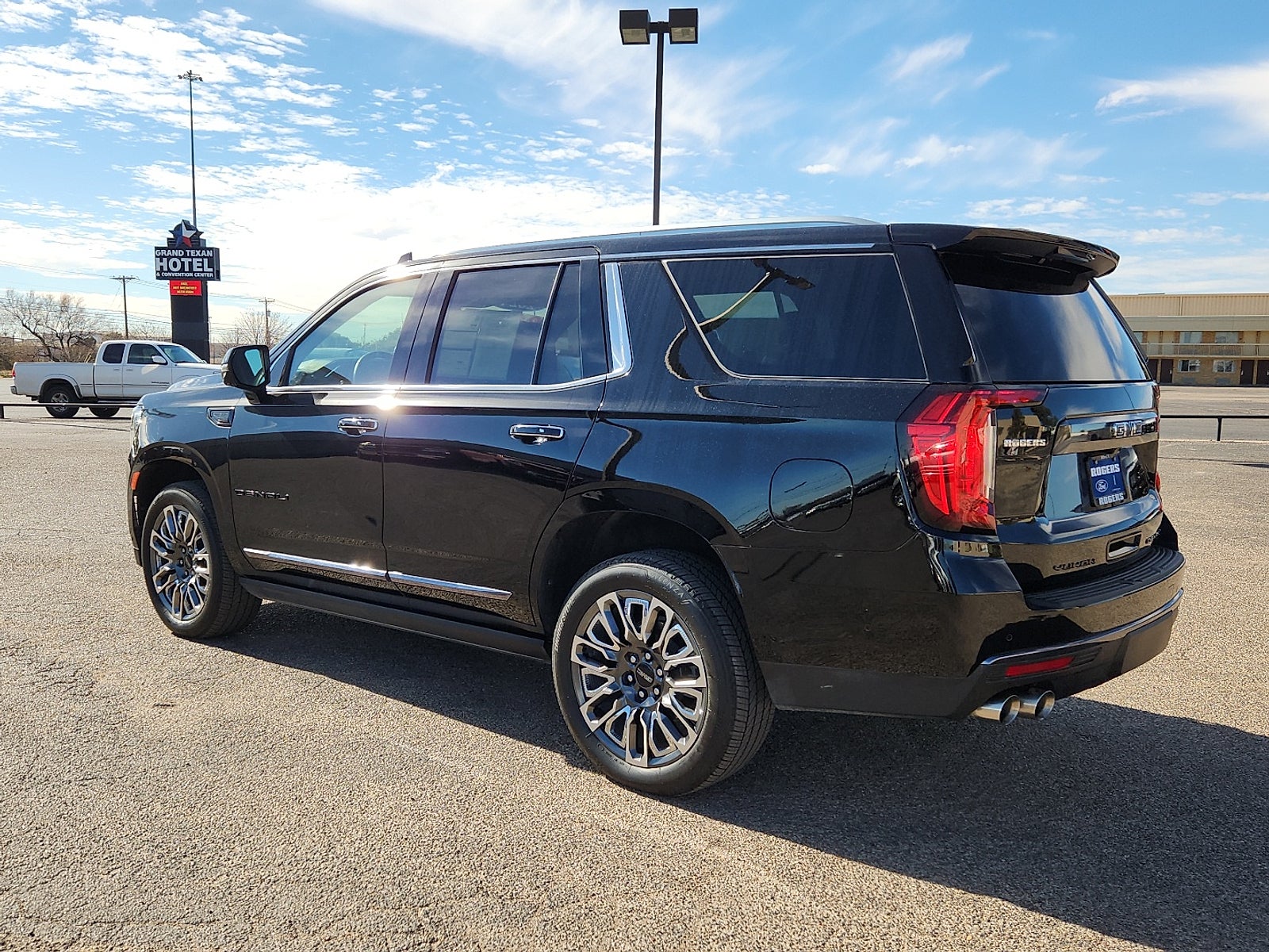2024 GMC Yukon Denali Ultimate