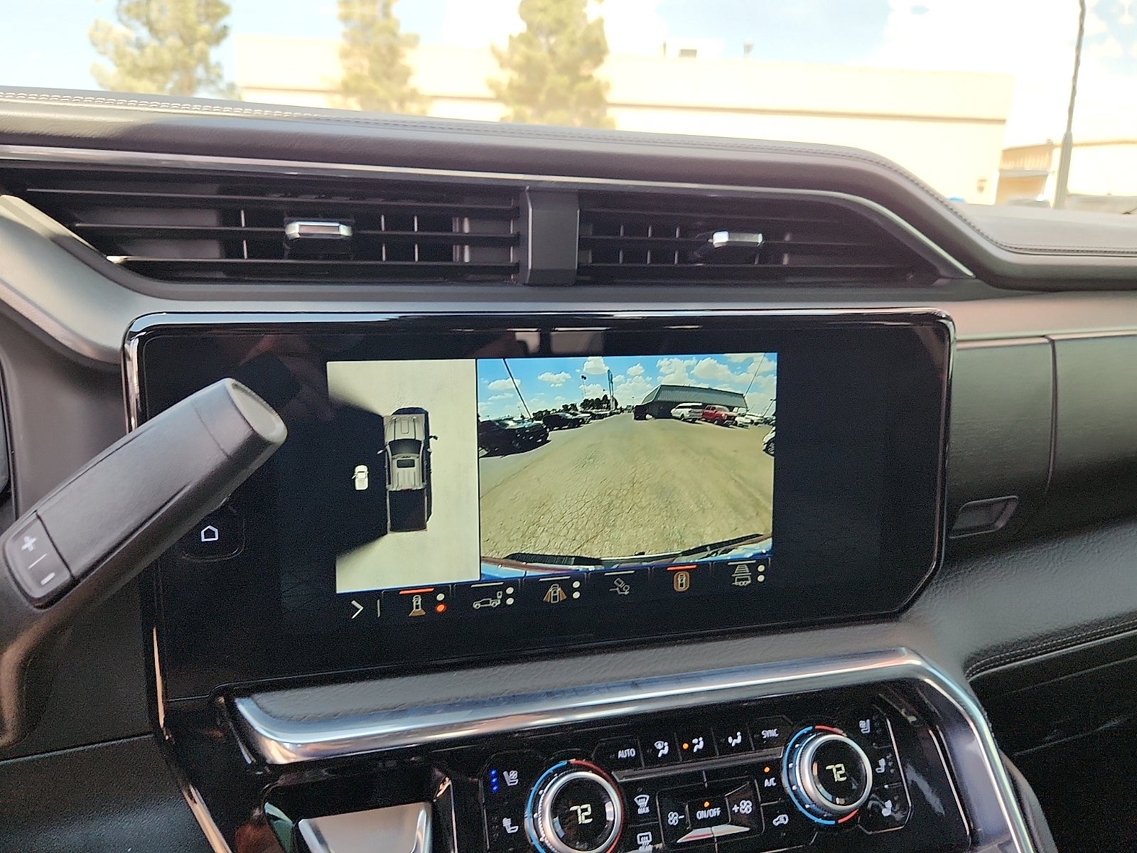 2025 GMC Sierra 2500HD Denali