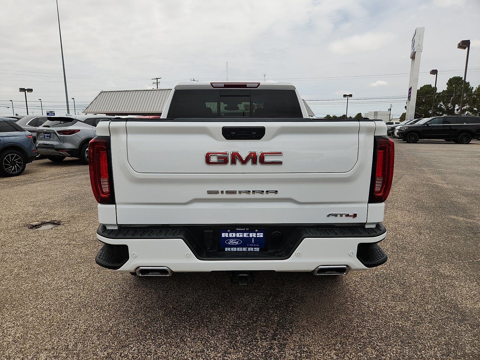 2023 GMC Sierra 1500 AT4