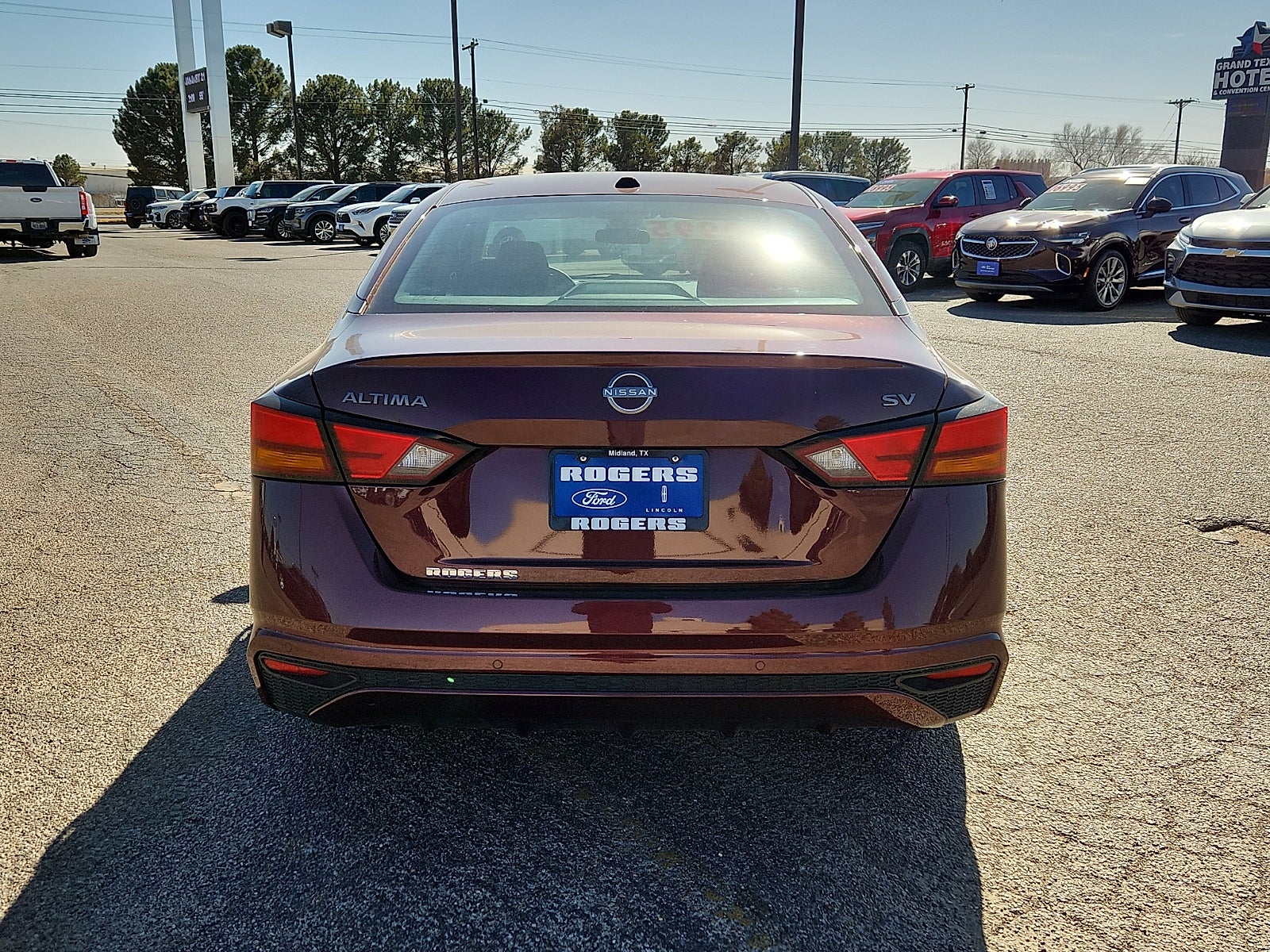 2024 Nissan Altima 2.5 SV