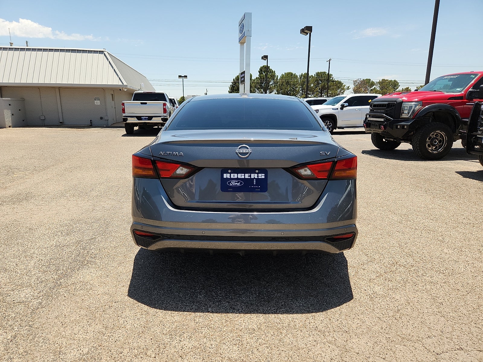 2024 Nissan Altima 2.5 SV