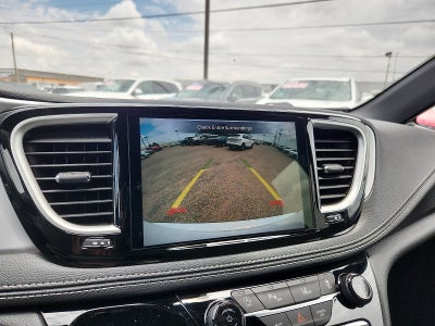 2024 Chrysler Pacifica Touring