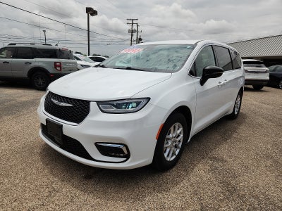 2024 Chrysler Pacifica Touring