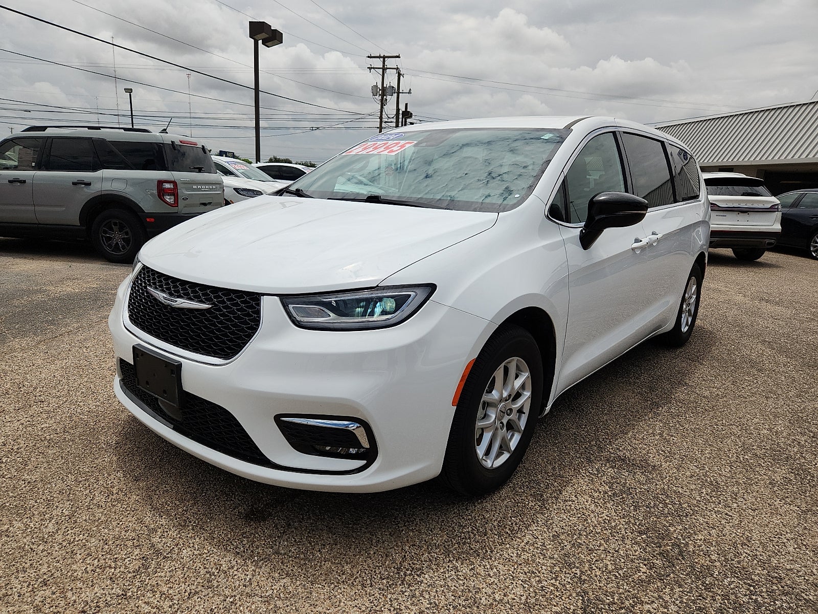 2024 Chrysler Pacifica Touring