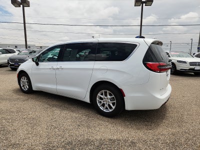 2024 Chrysler Pacifica Touring