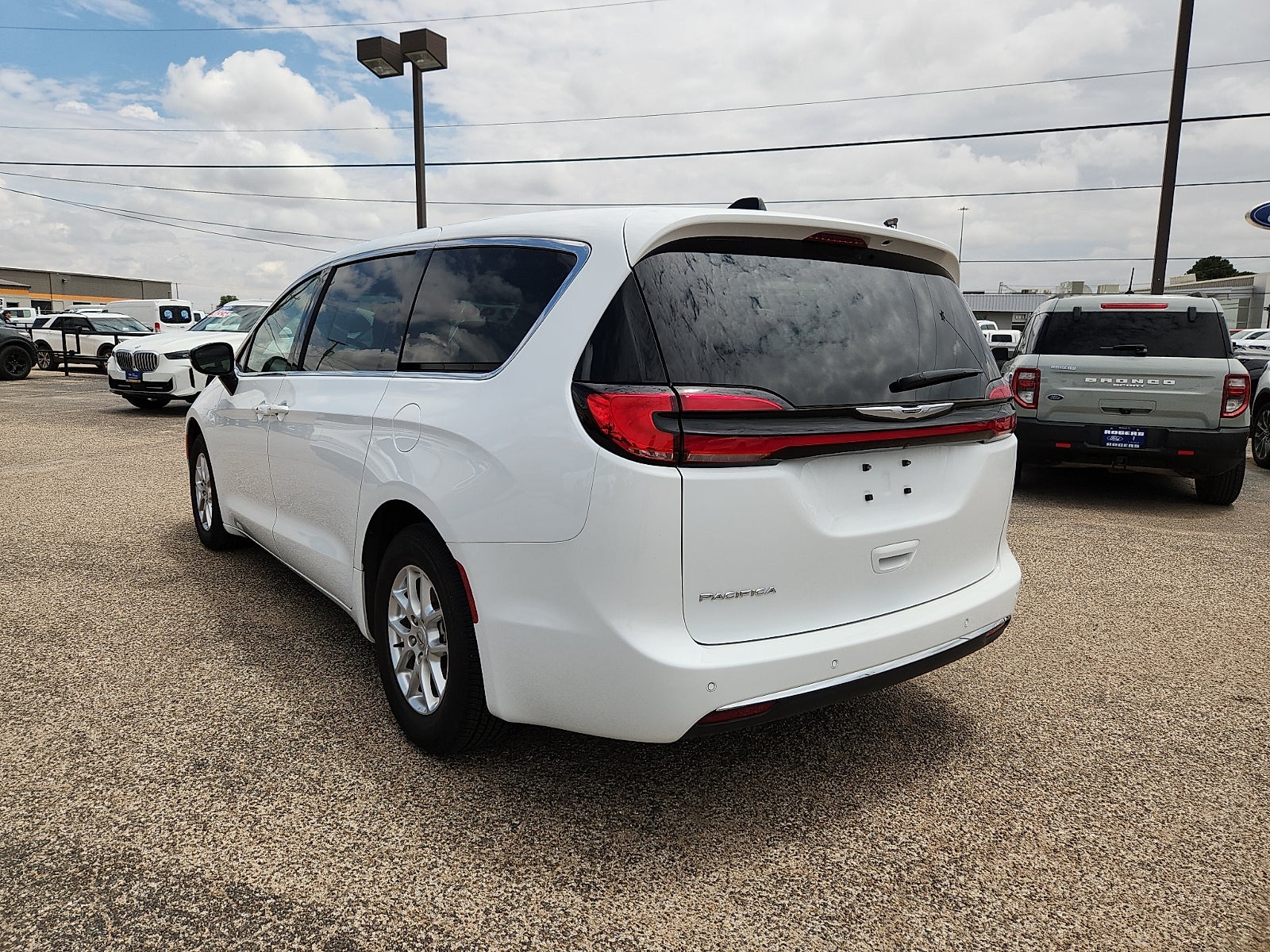2024 Chrysler Pacifica Touring
