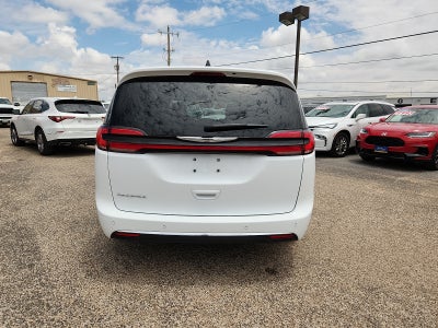 2024 Chrysler Pacifica Touring