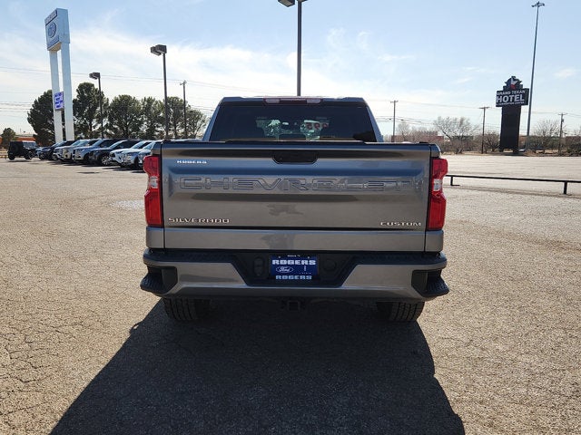 2022 Chevrolet Silverado 1500 LTD Custom