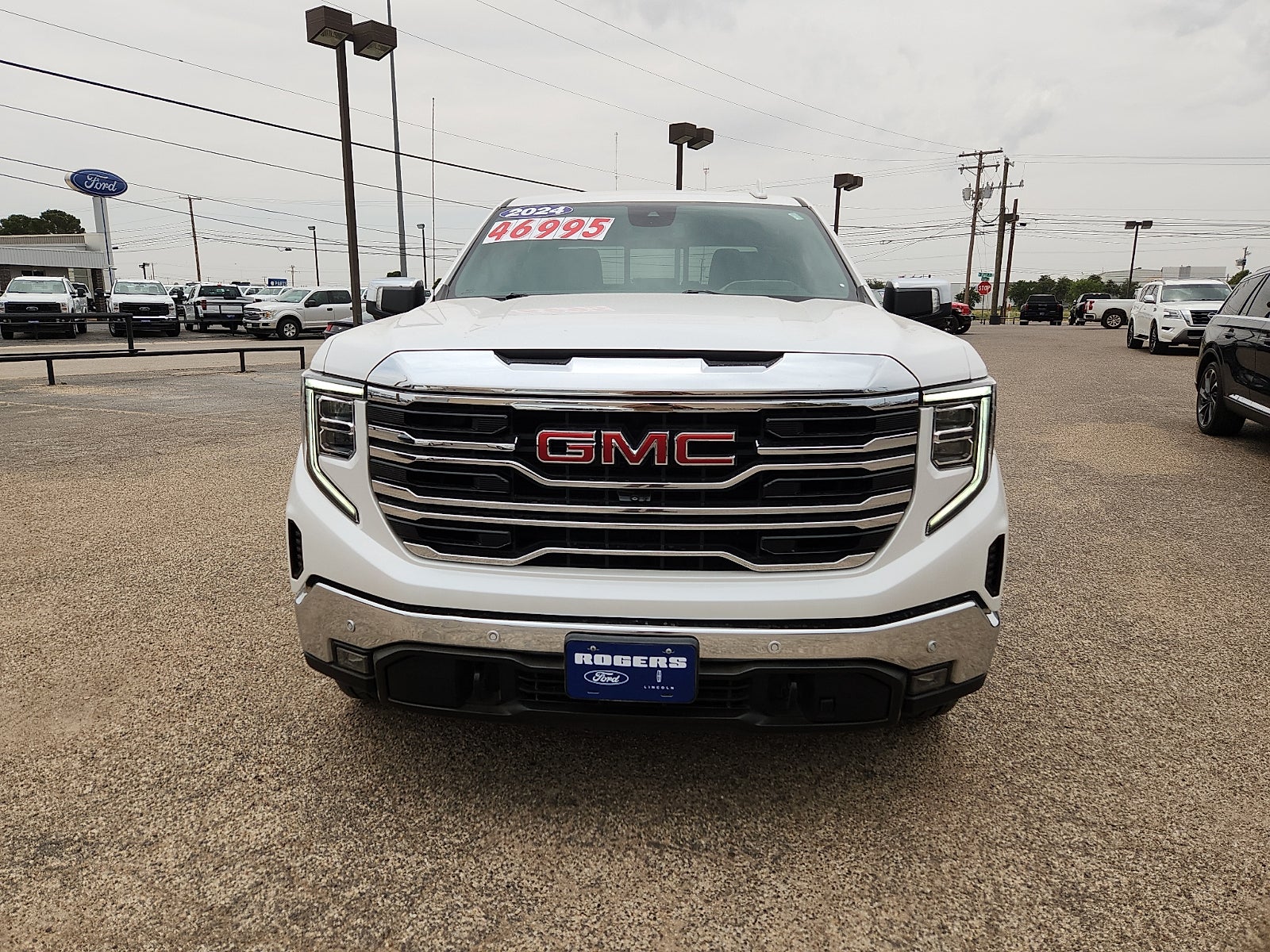 2024 GMC Sierra 1500 SLT