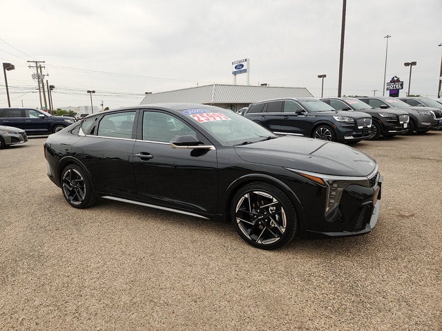 2025 Kia K4 GT-Line
