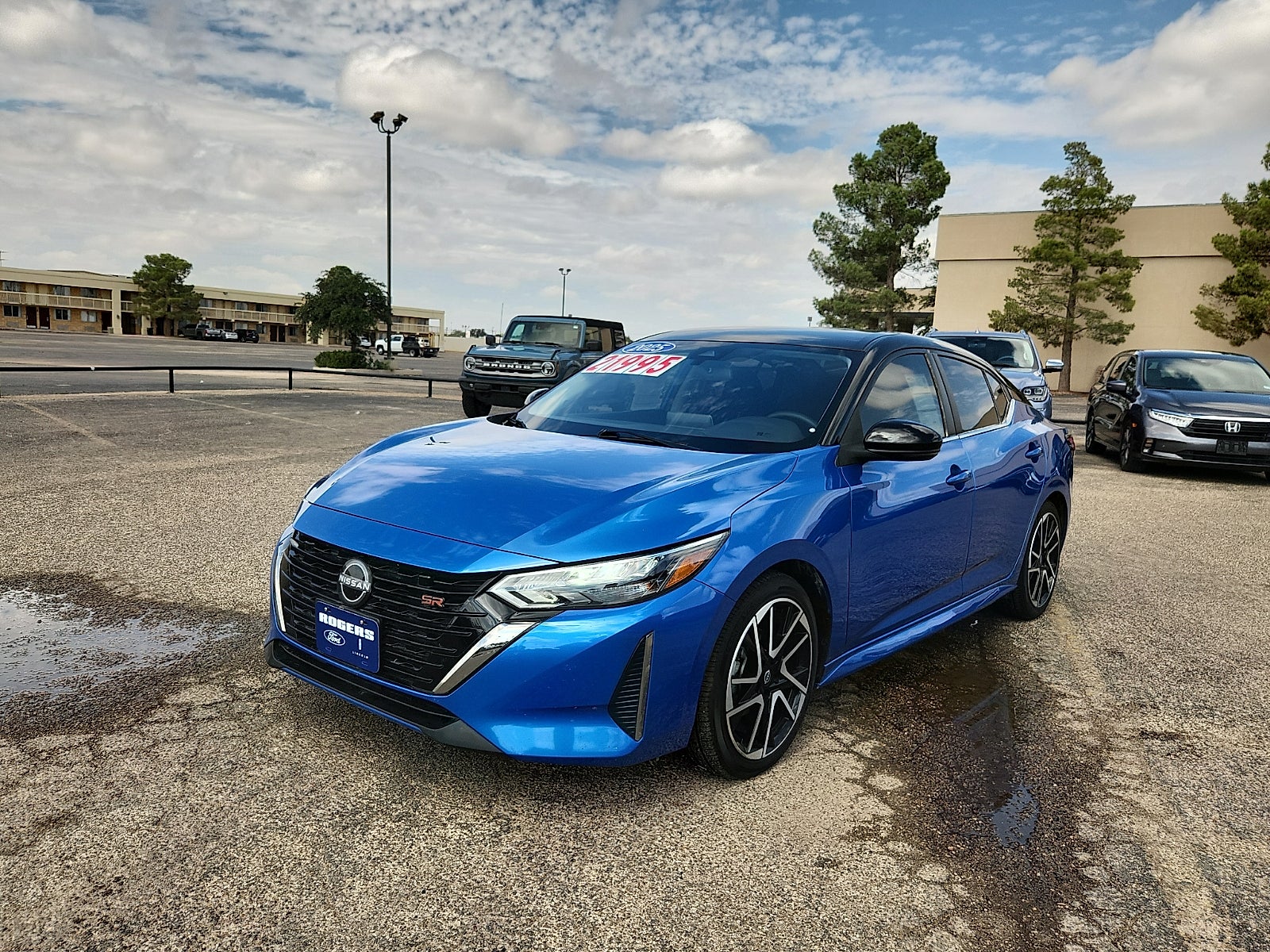 2025 Nissan Sentra SR