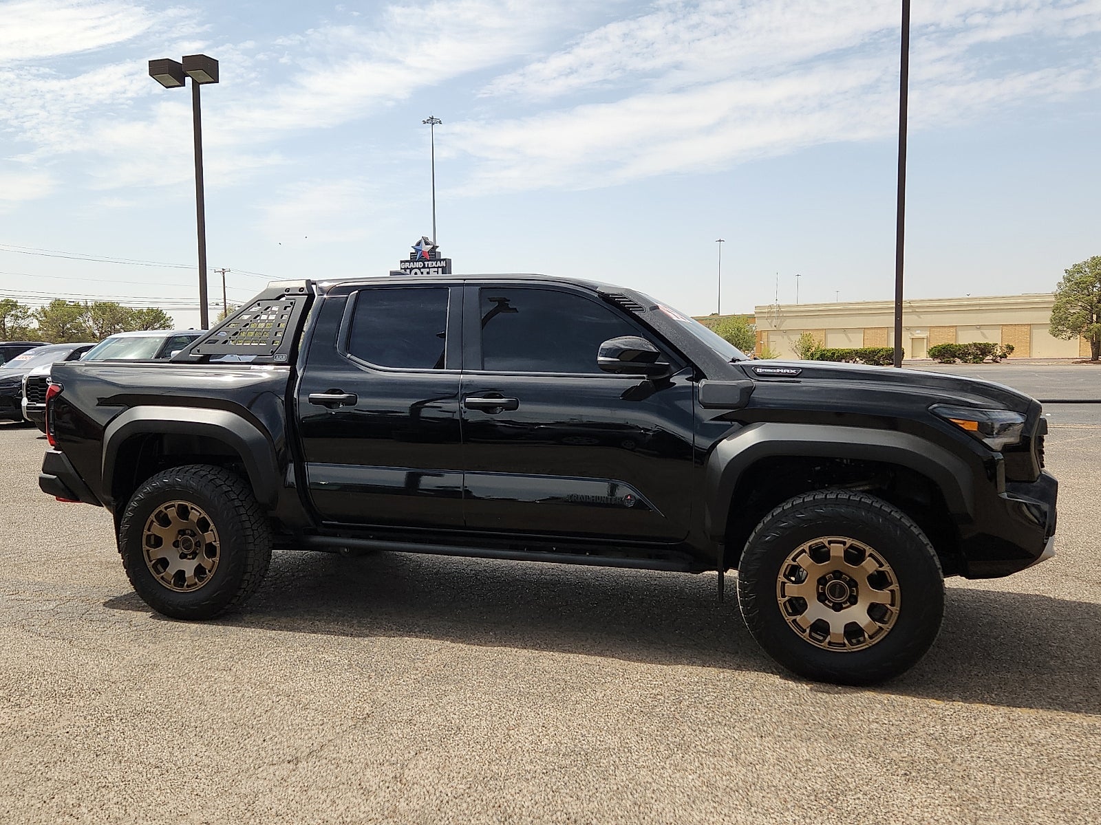 2024 Toyota Tacoma Hybrid Trailhunter