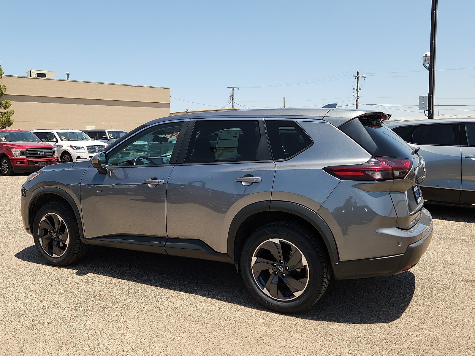 2024 Nissan Rogue SV