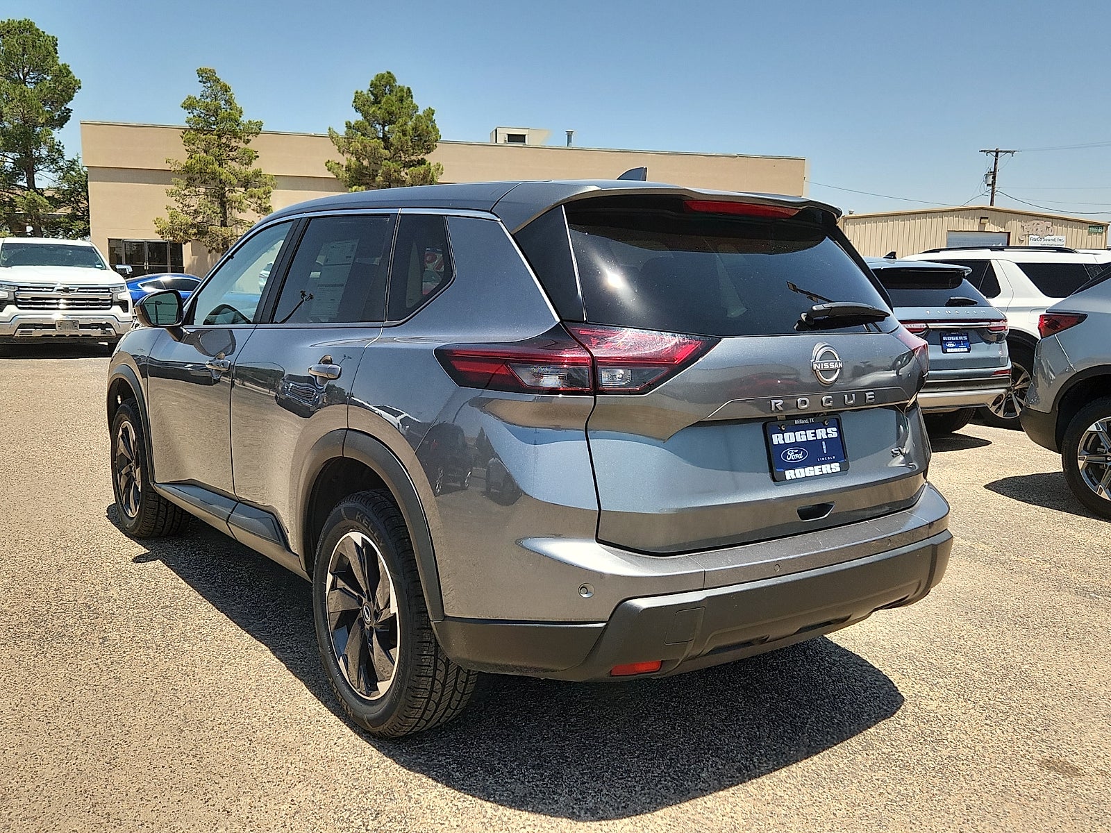 2024 Nissan Rogue SV