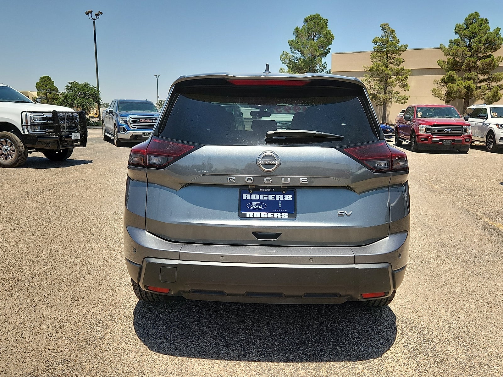 2024 Nissan Rogue SV