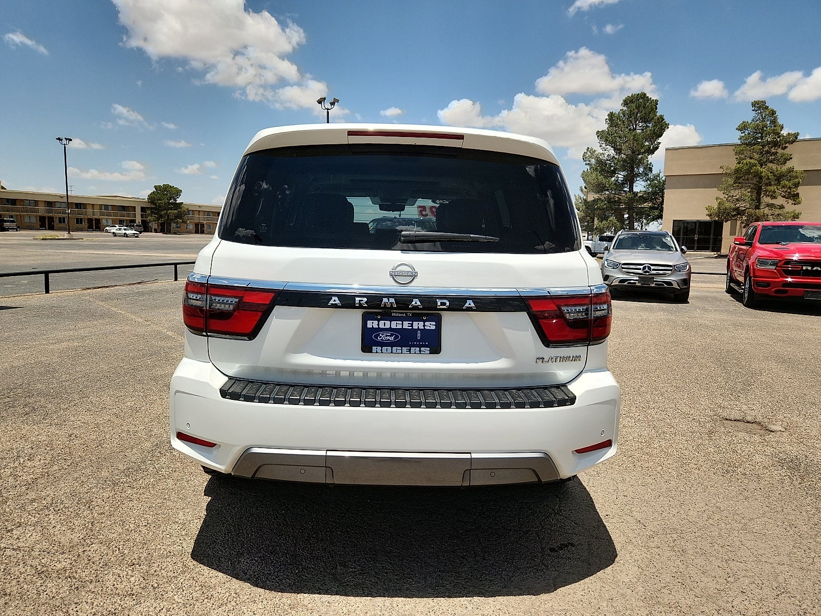 2024 Nissan Armada Platinum