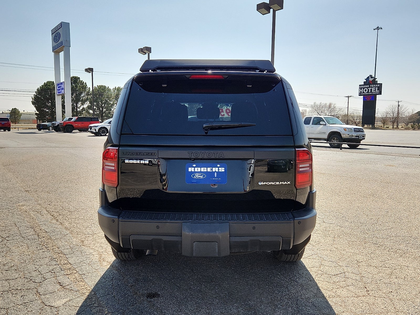 2025 Toyota Land Cruiser Base