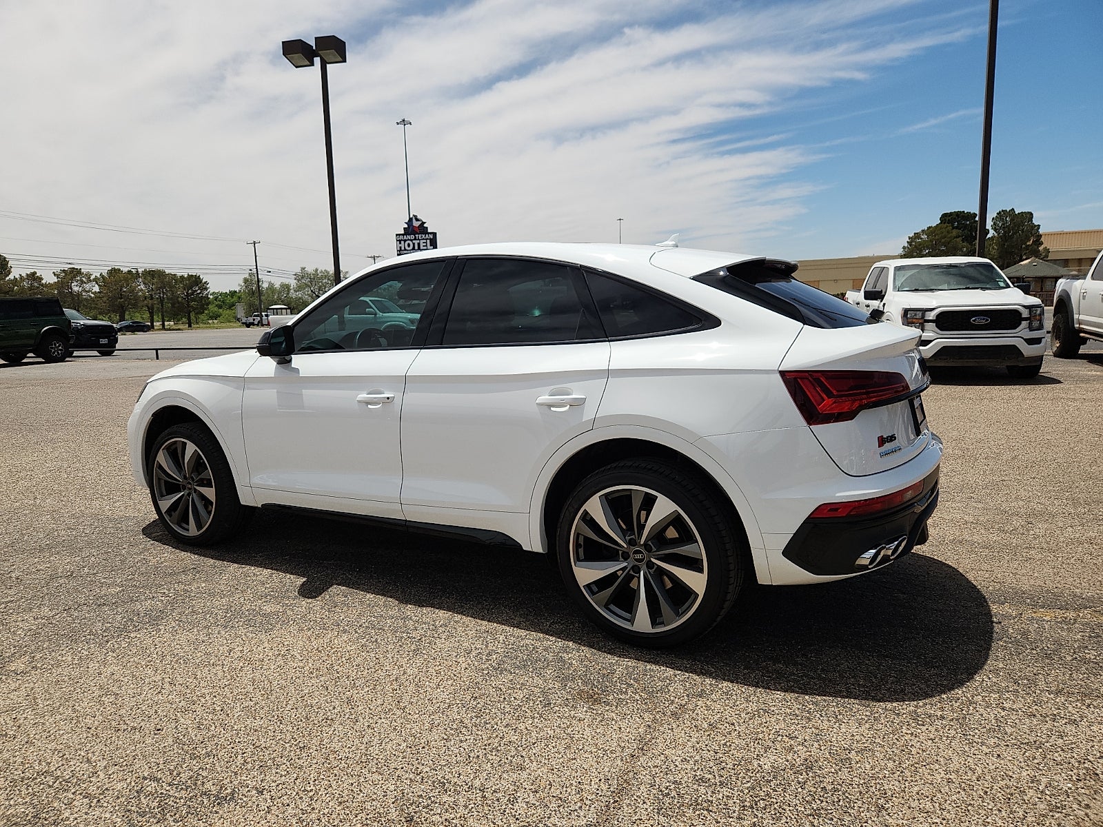 2023 Audi SQ5 Sportback Premium Plus