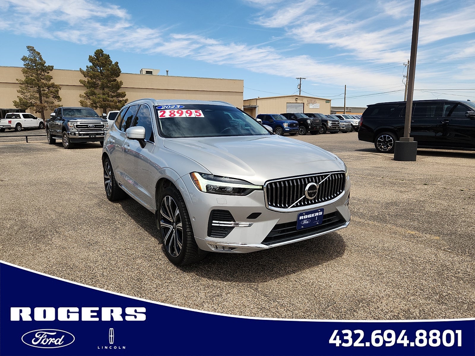 2023 Volvo XC60 Ultimate Bright Theme